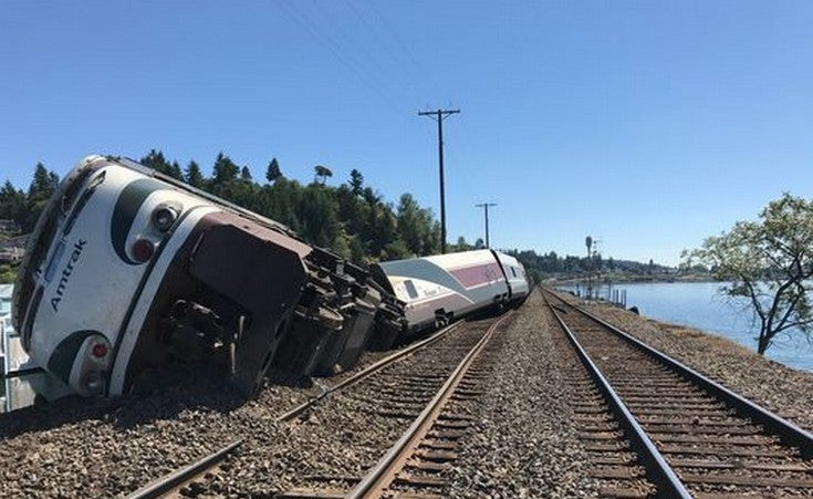 ΗΠΑ: Εκτροχιασμός τρένου με 267 επιβάτες (βίντεο)